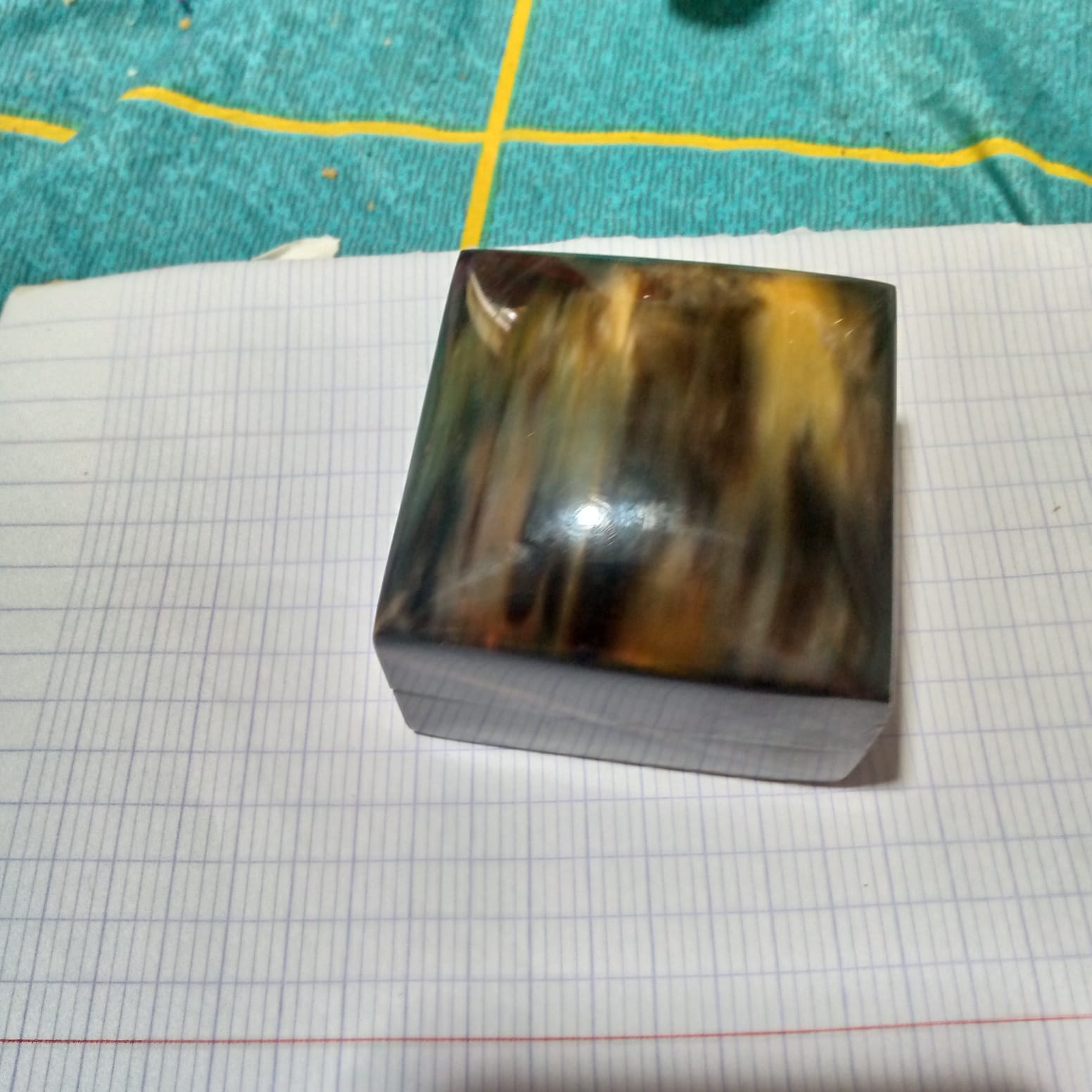 Boîte à bijoux fabriquée en corne de zébu